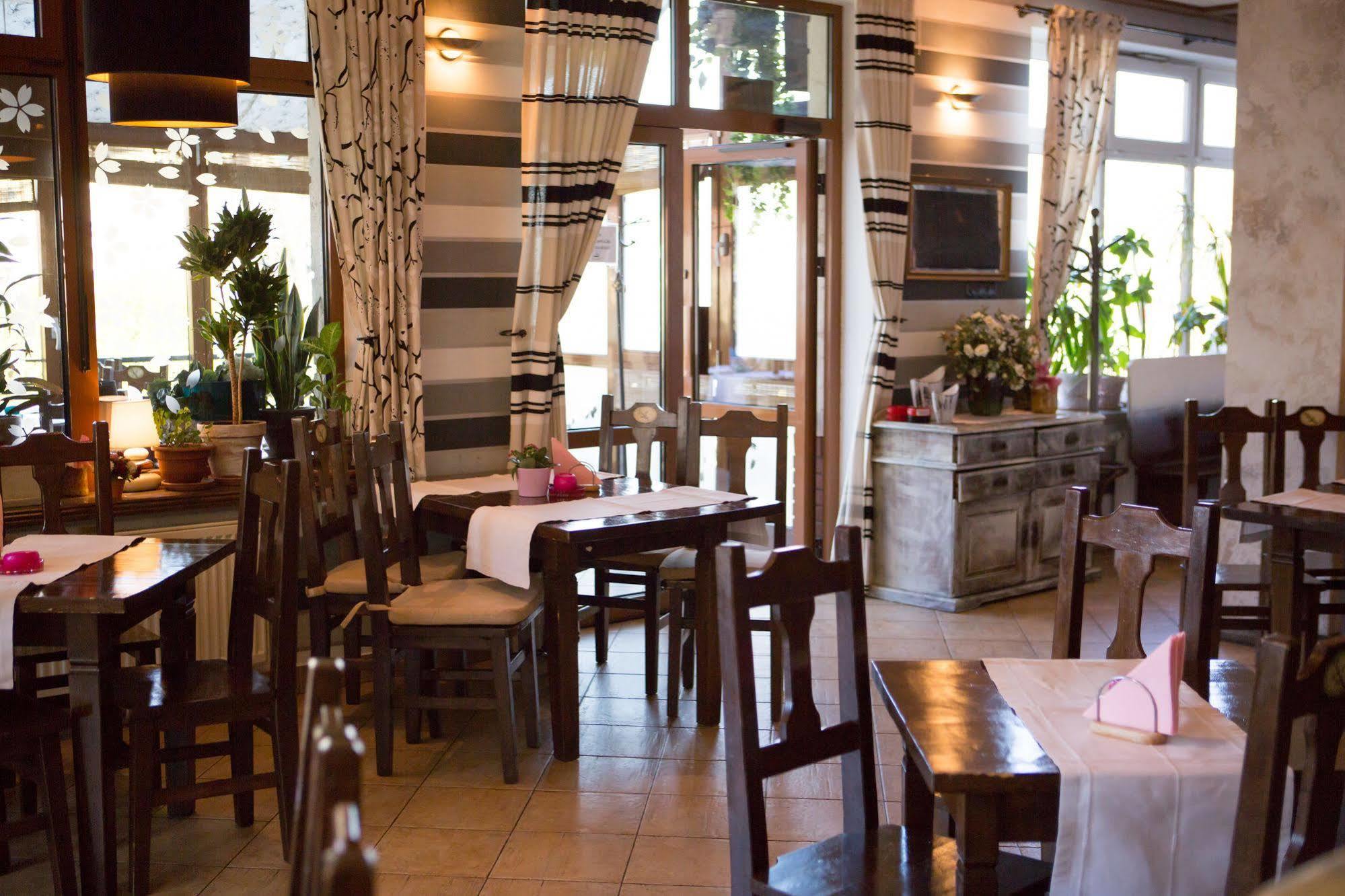 Hotel Na Rogatce Lublin Exterior photo
