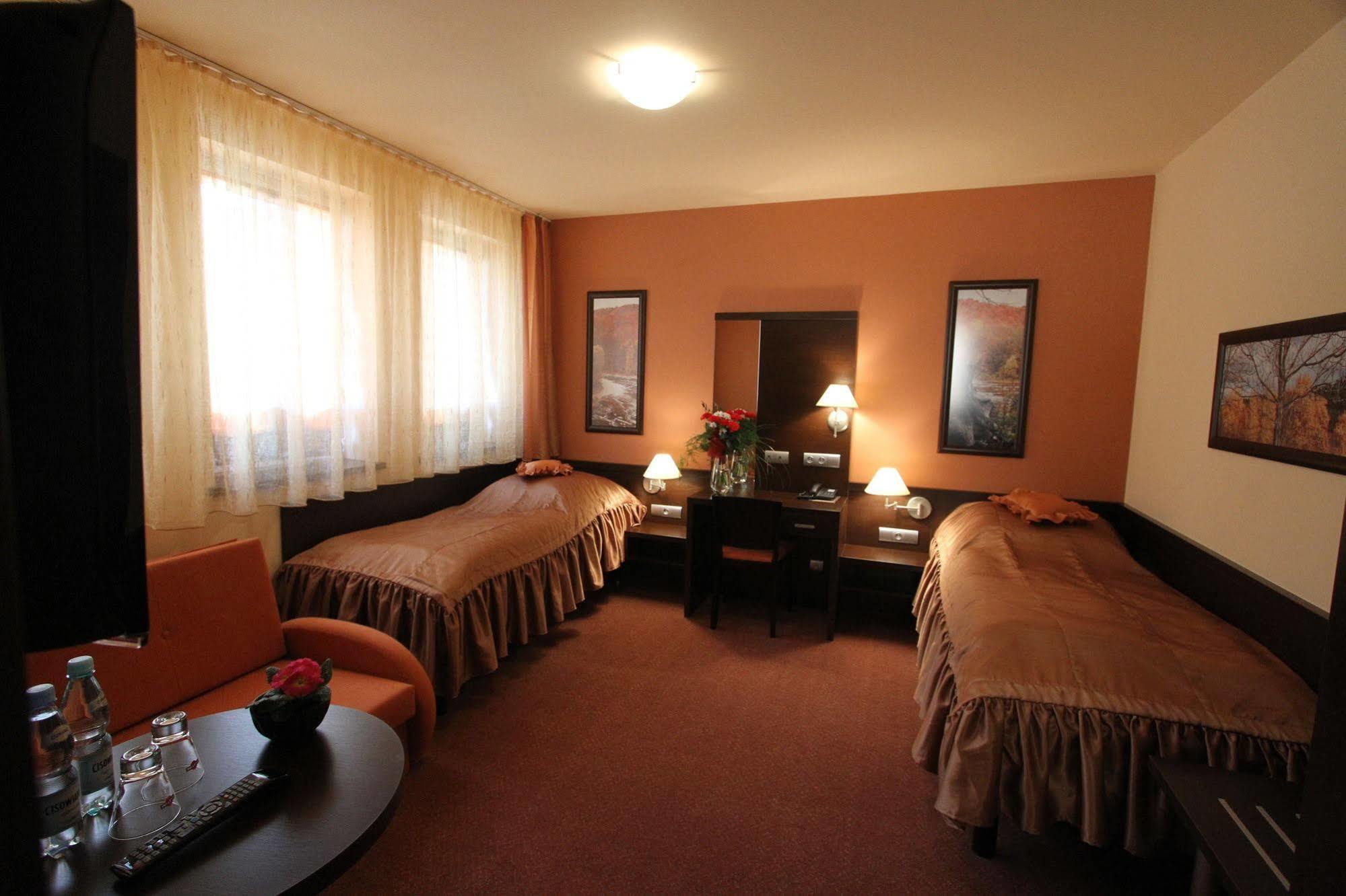 Hotel Na Rogatce Lublin Exterior photo